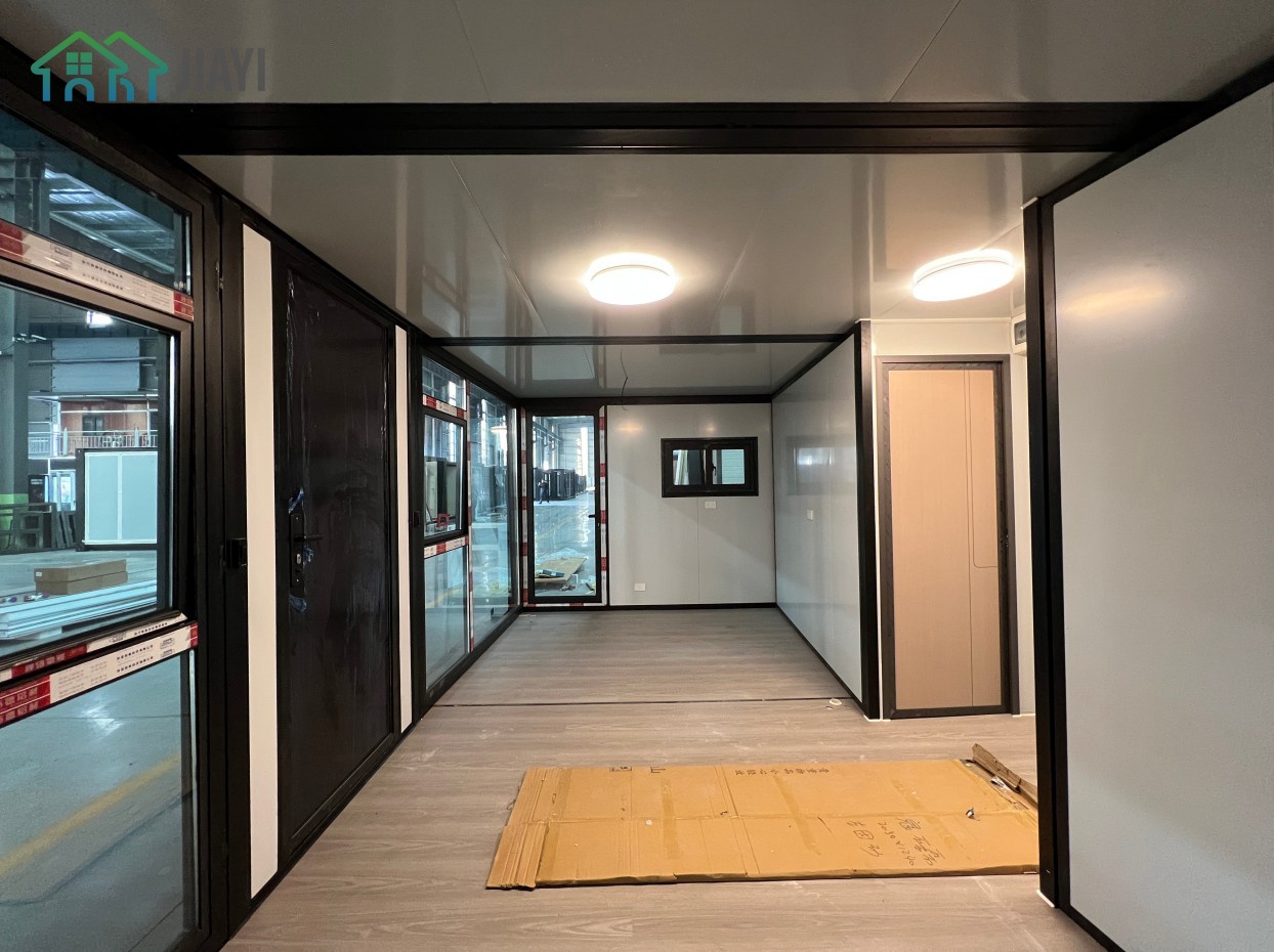 Prefabricated Houses Flat Roof One Or Two -Story Layout Customized