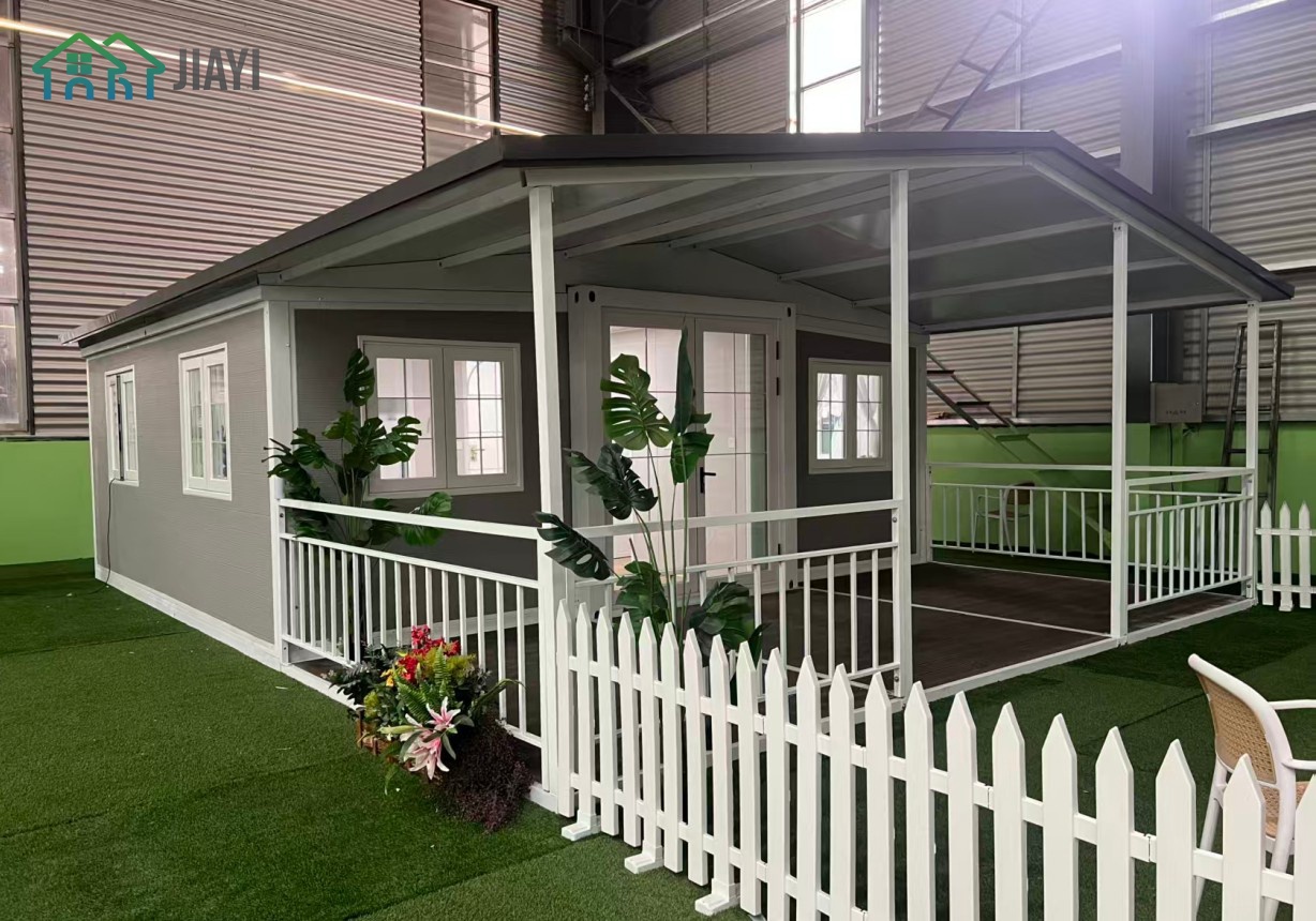 20FT Expandable Home Pitched Roof Terrace Equipped Well Kitchen&Bathroom