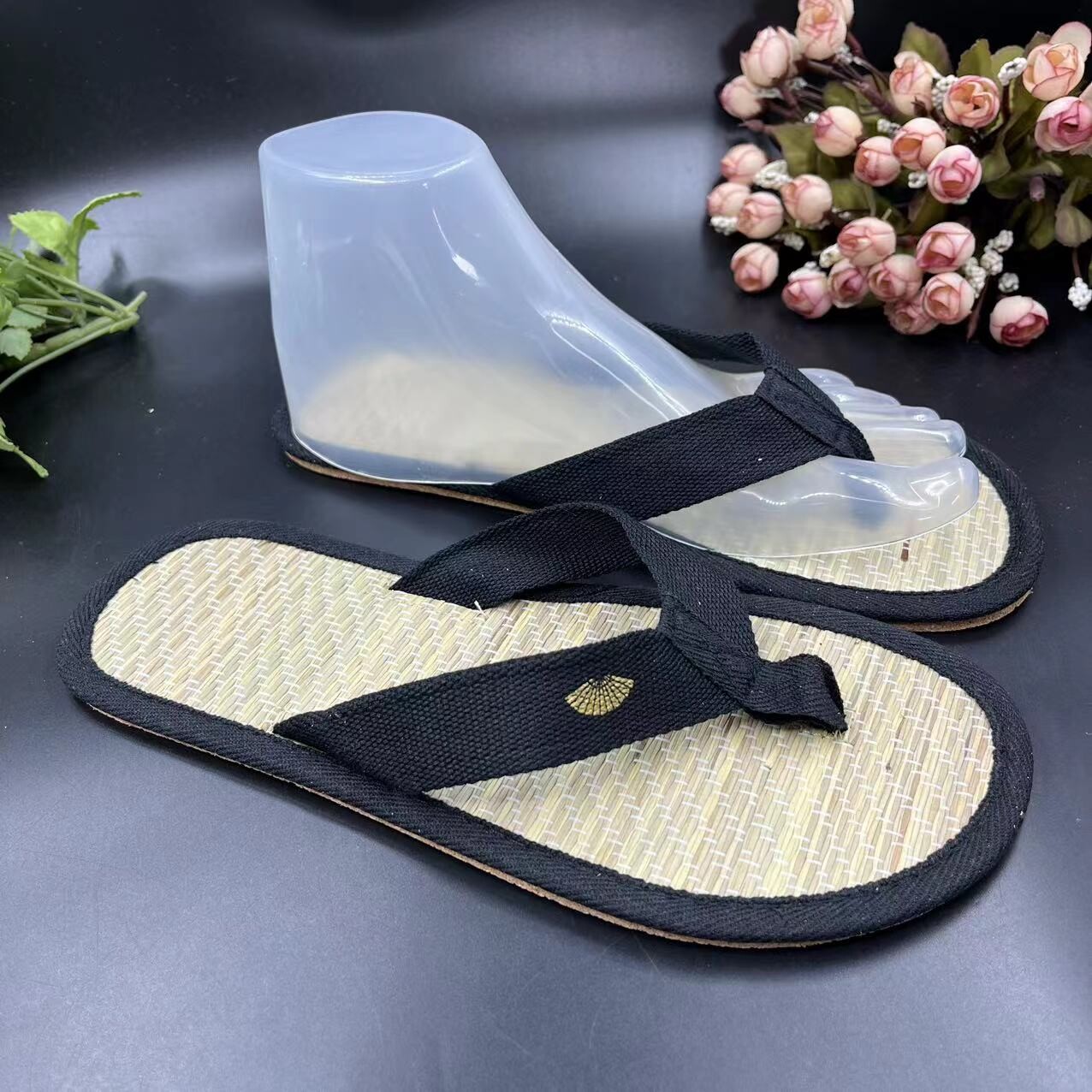 Five Star New Disposable Luxury  Comfortable Grass Travel Flip Flops Adult Straw Guests Hotel Slippers 