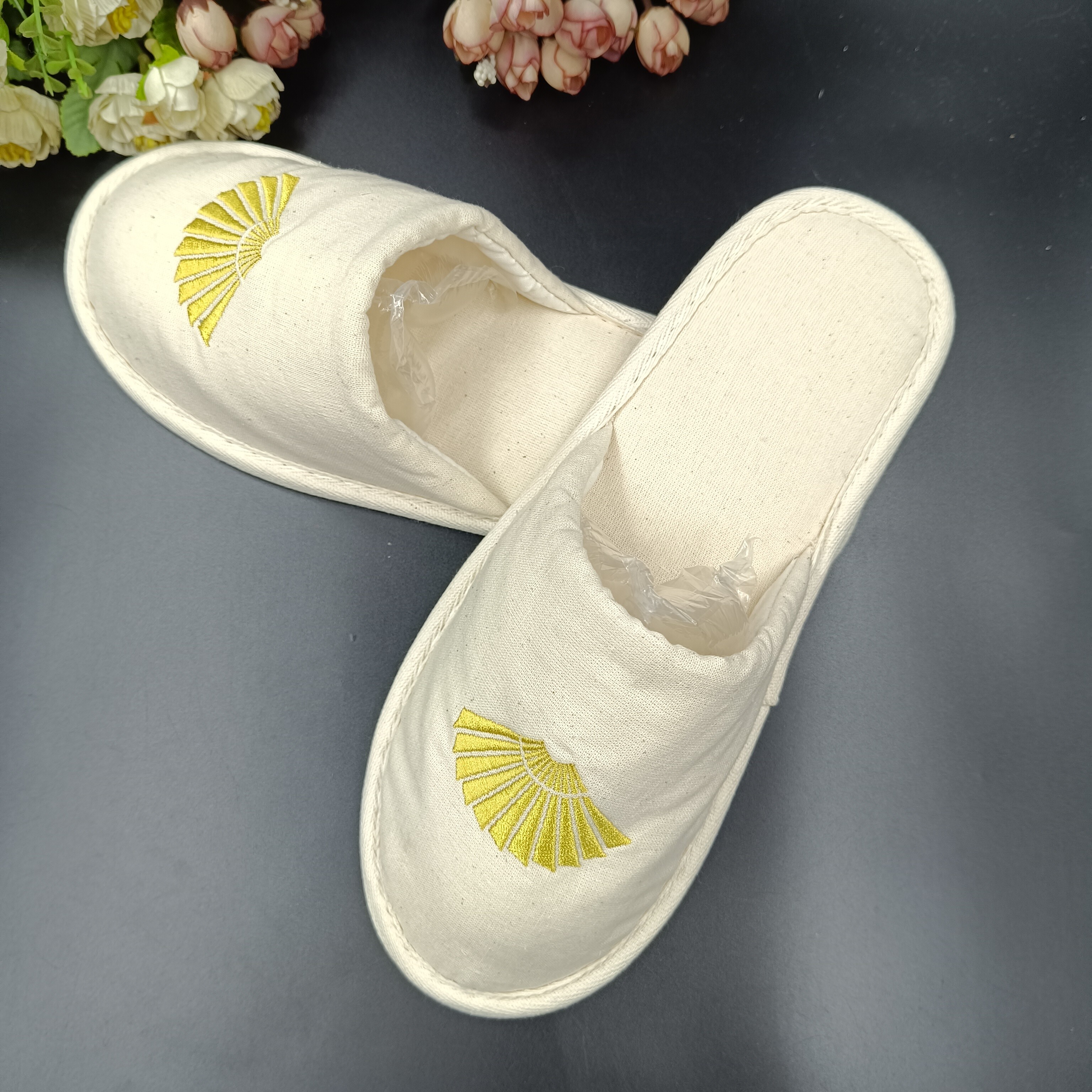 Mandirin luxury hotel slippers five star hotel cotton material Eco-friendly slippers Cork sole 