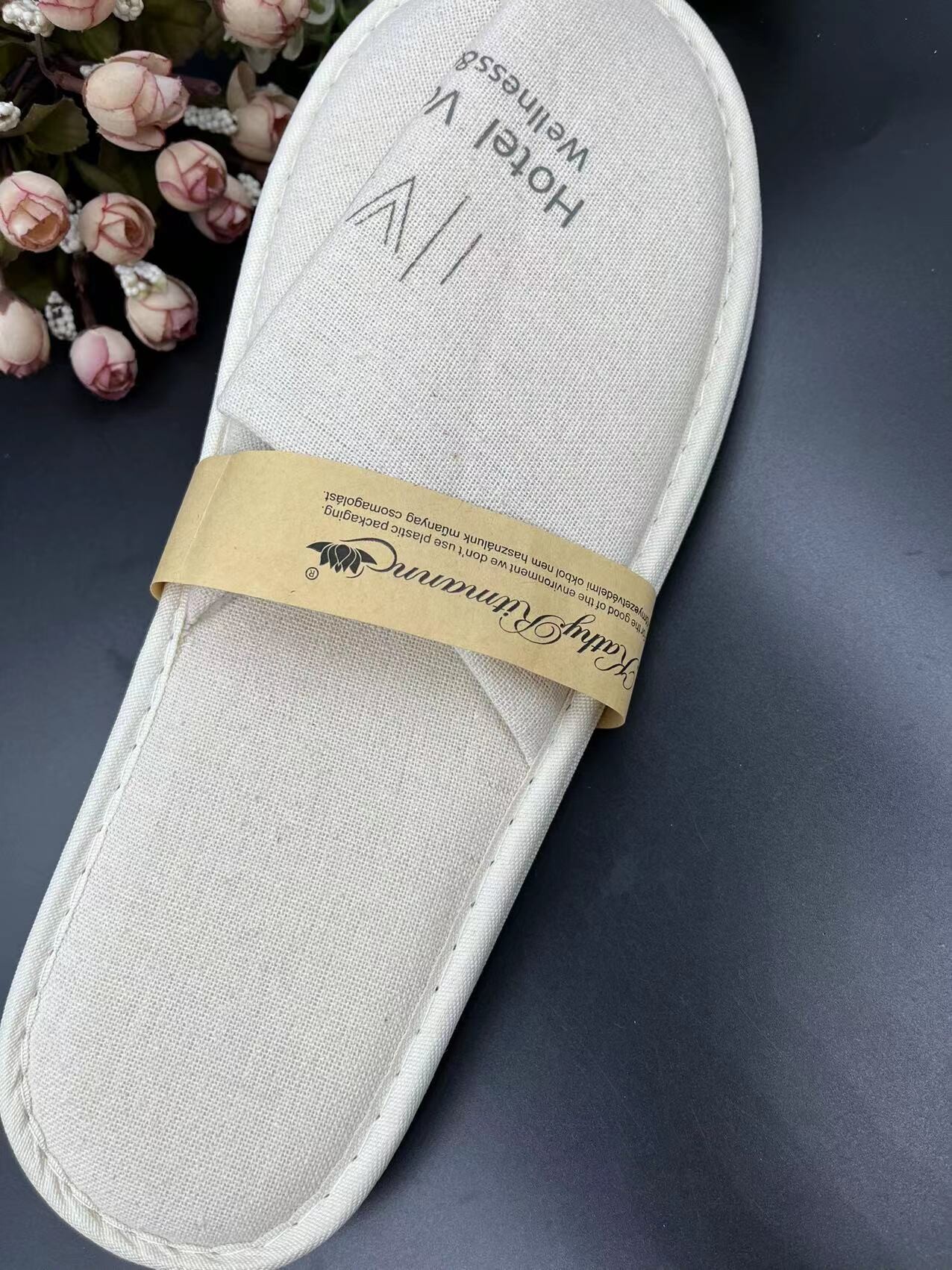 Linen eco-friendly slippers Degradable wooden sole hotel slippers