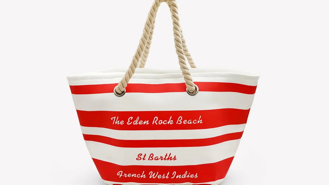 Luxury five star hotel beach bag and hat 