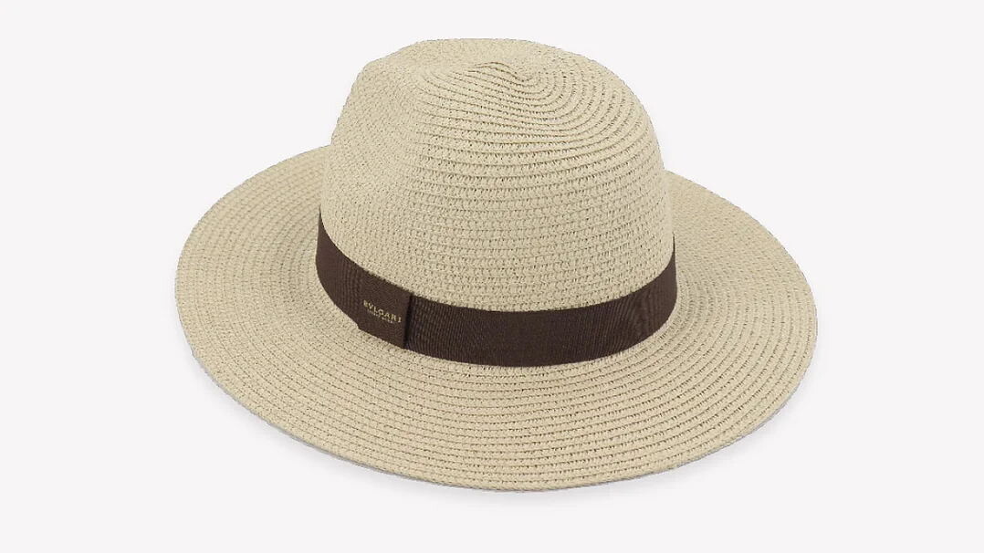 Luxury five star hotel beach bag and hat 