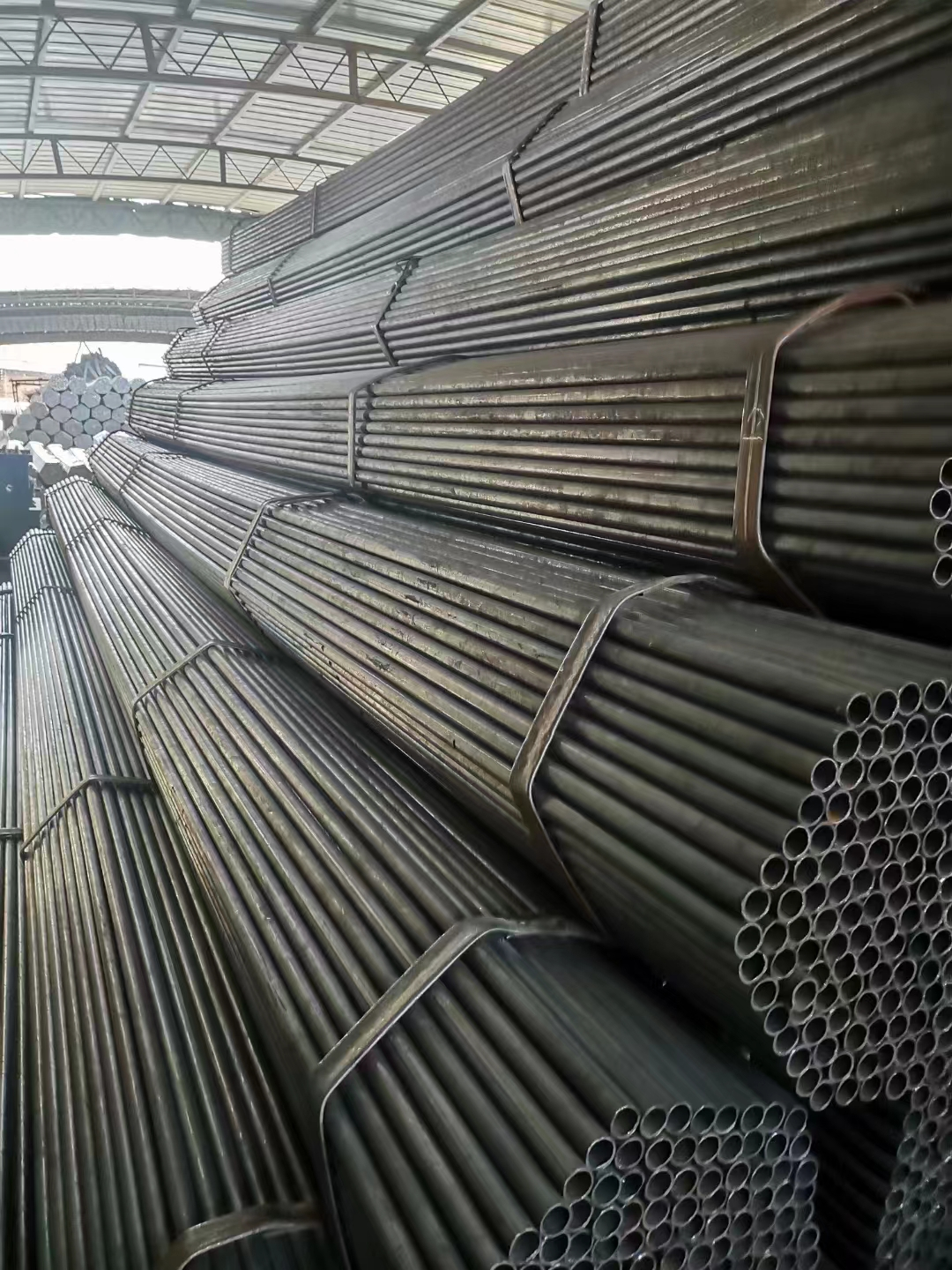 Packaging and transportation process of carbon steel pipe/tube