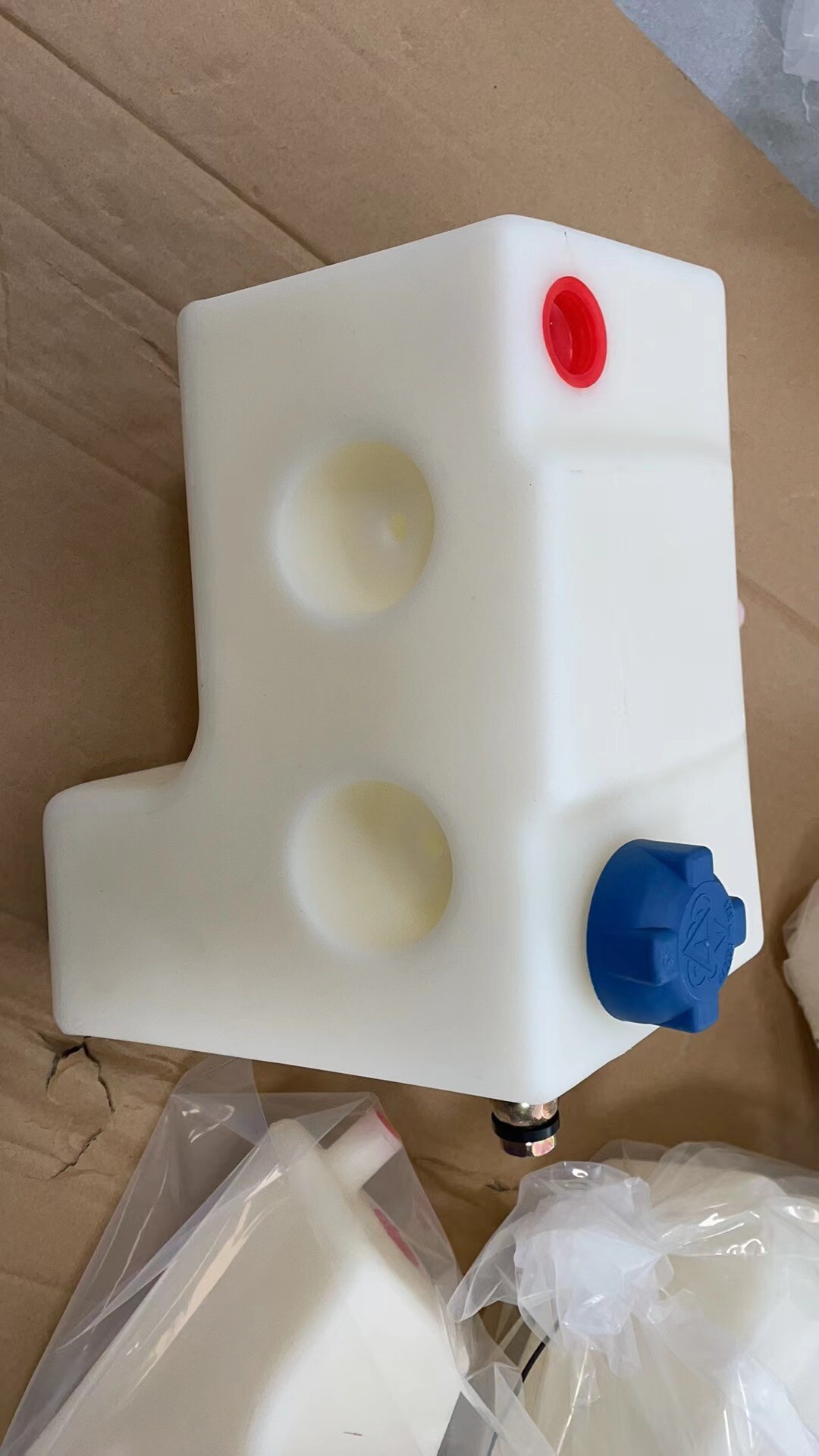 Bomag BW211D Road Roller 06550084 Original Water Tank 