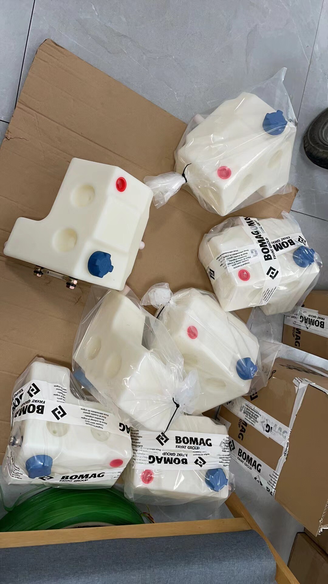 Bomag BW211D Road Roller 06550084 Original Water Tank 