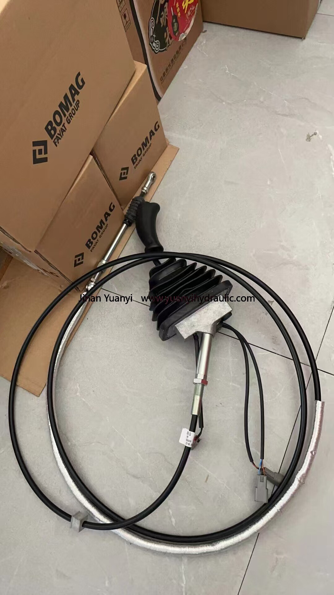 05561251 Cable with Handle of Bomag Travel Control 