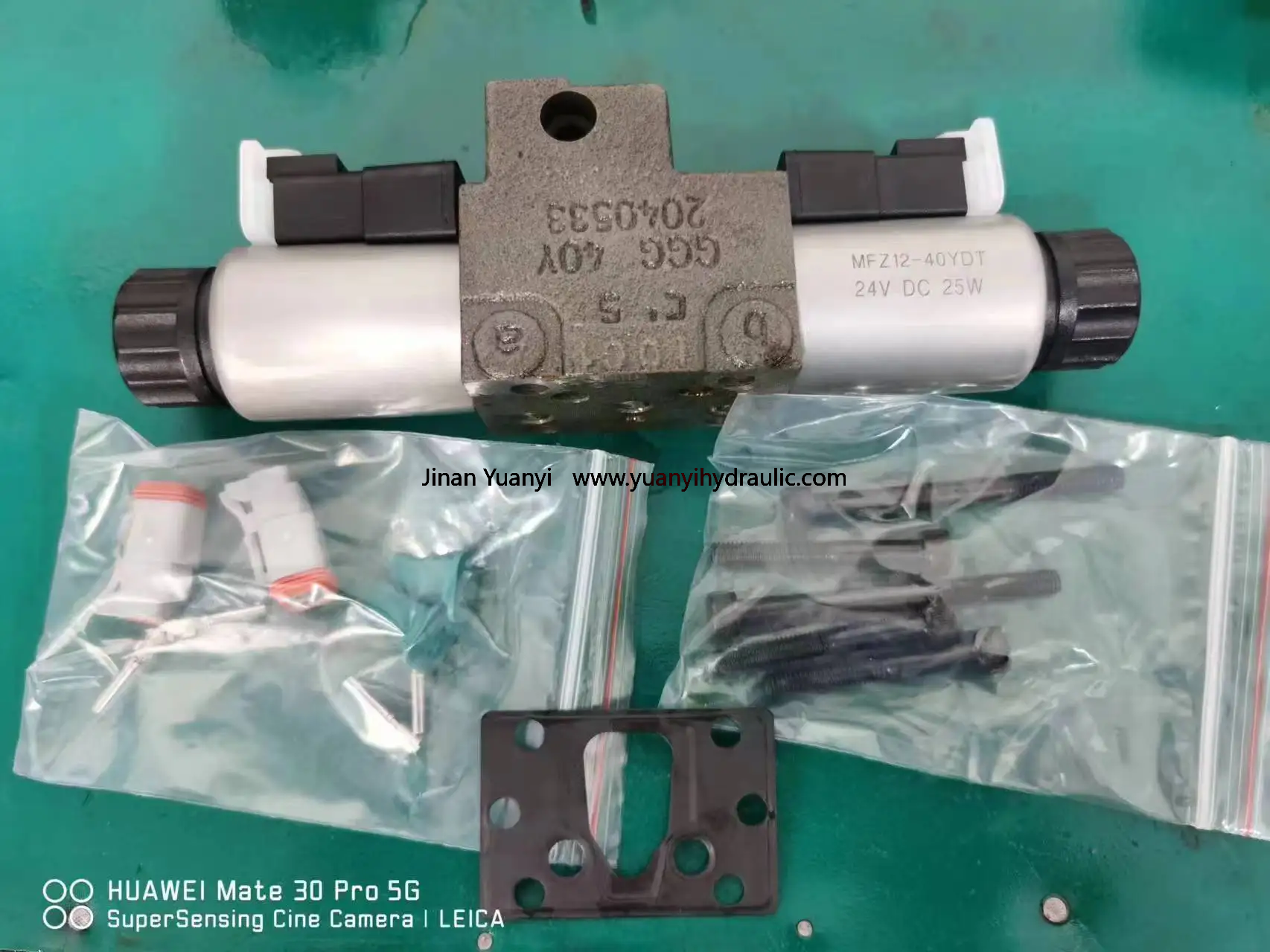 2040533 Solenoid Valve for Rexroth A4VG180 Hydraulic Pump Control Valve