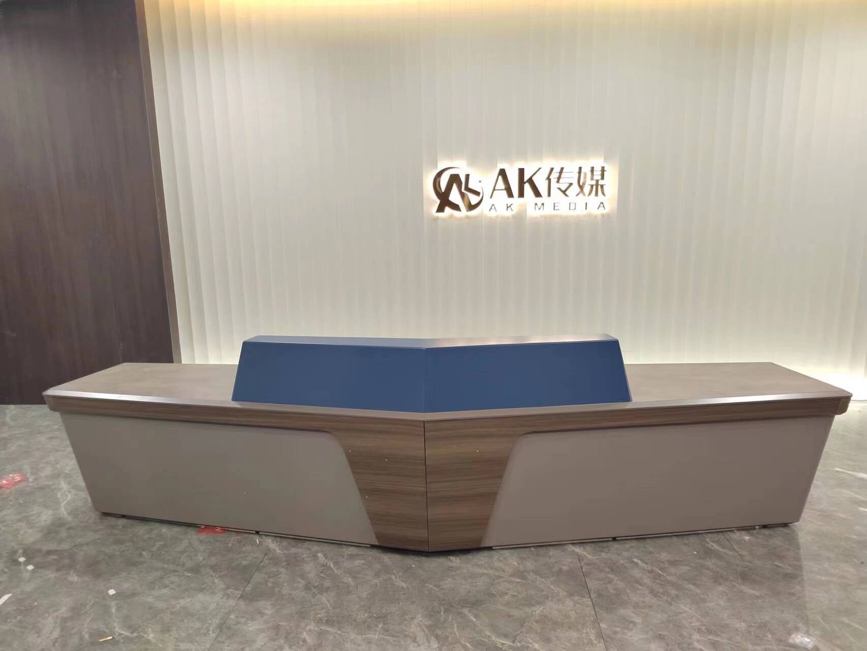 Media/Wine/Hotel cases etc