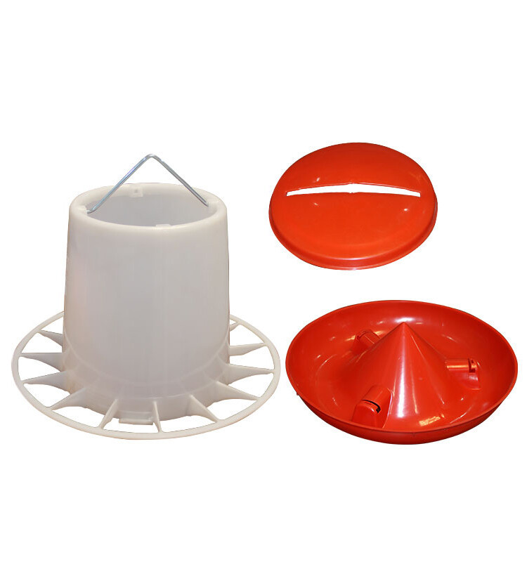 chicken feeder (2).jpg chicken feeder (2).jpg