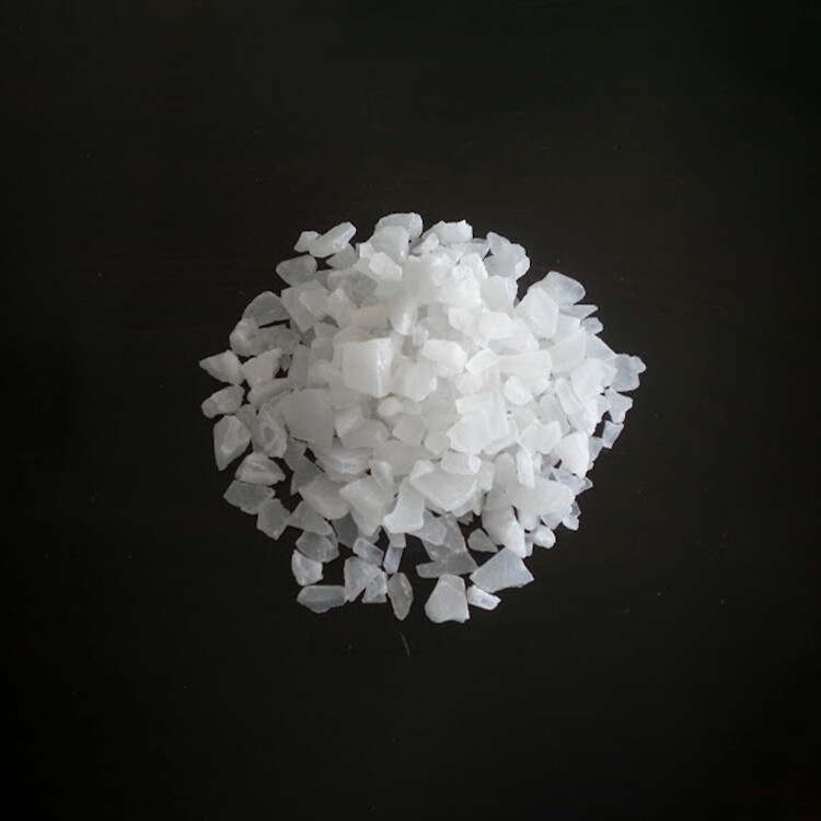 Iron-free aluminum sulfate