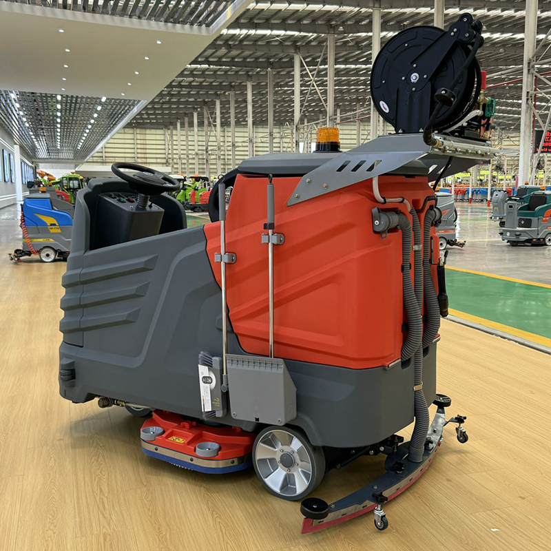 LH-1230 Ride-On Floor Scrubber