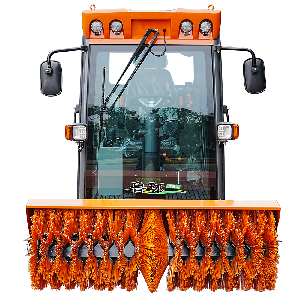 LHSX-928 Ride-on Snow Sweeper: Heavy-Duty 4WD Performance for Extreme Winters
