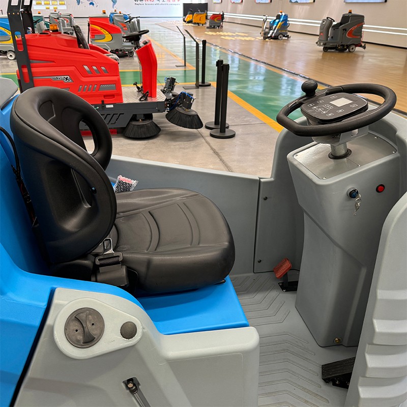 LH-1230 Heavy-Duty Industrial Scrubber (7)