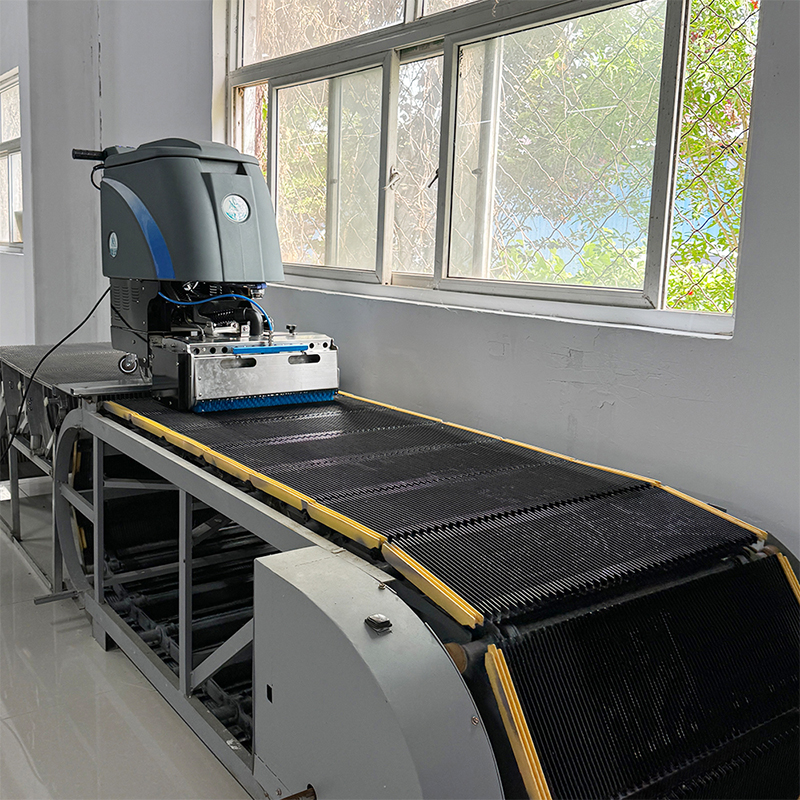LH-510 Escalator Cleaning Machine LH-510 Escalator Cleaning Machine