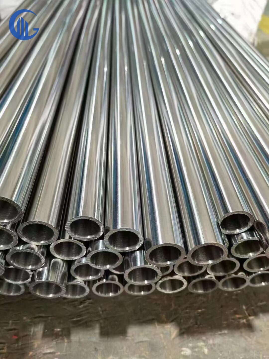 Stainless steel pipe