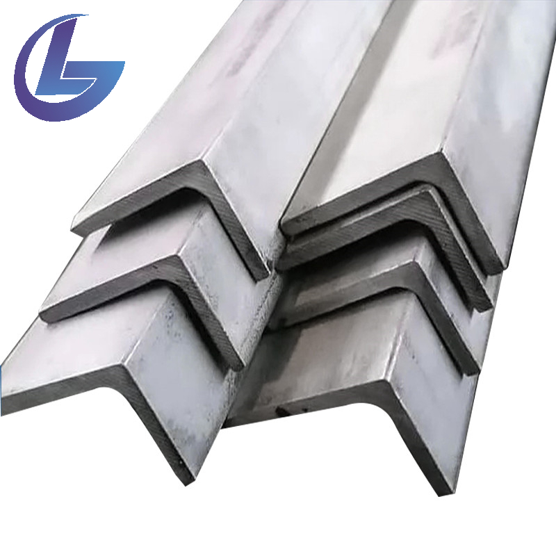 زاوية فولاذية