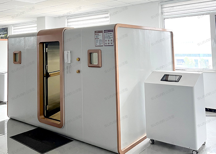 HYPERBARIC OXYGEN CHAMBER
