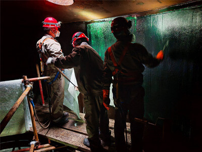 OKet A&Z réussit avec succès la construction du revêtement interne anticorrosion d'un réservoir vertical dans un champ pétrolifère du Shanxi