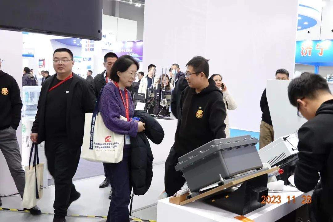 20231202_115017.jpg OKet a participé à d'excellentes réalisations et à des activités de promotion de nouvelles technologies et de nouveaux équipements dans la production de produits chimiques dangereux dans la province du Shandong