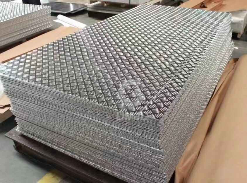 Aluminum checkered plate
