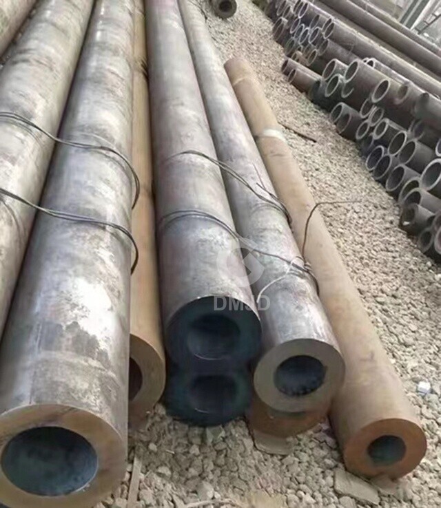 small diameter carbon seamless steel pipe