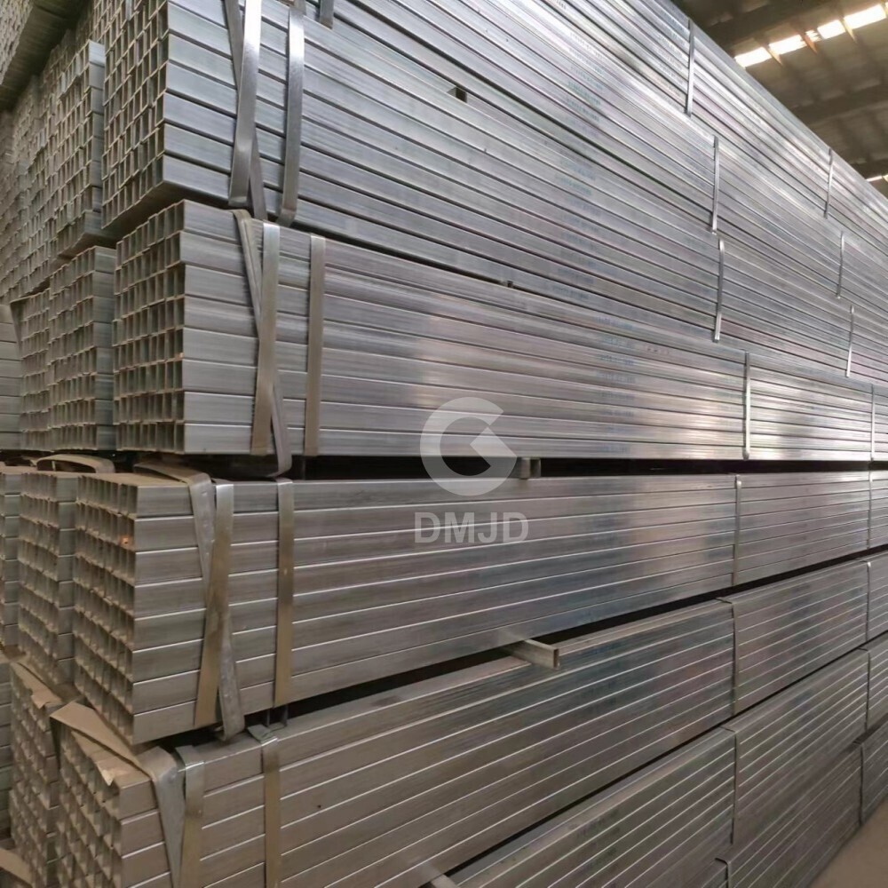 260 tons of galvanized pipes, H-shaped steel and steel bars are successfully sold