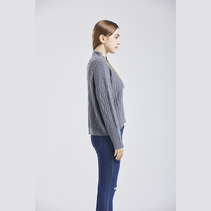 2024 custom new knitted crew neck fashion shirt cotton sweater woman