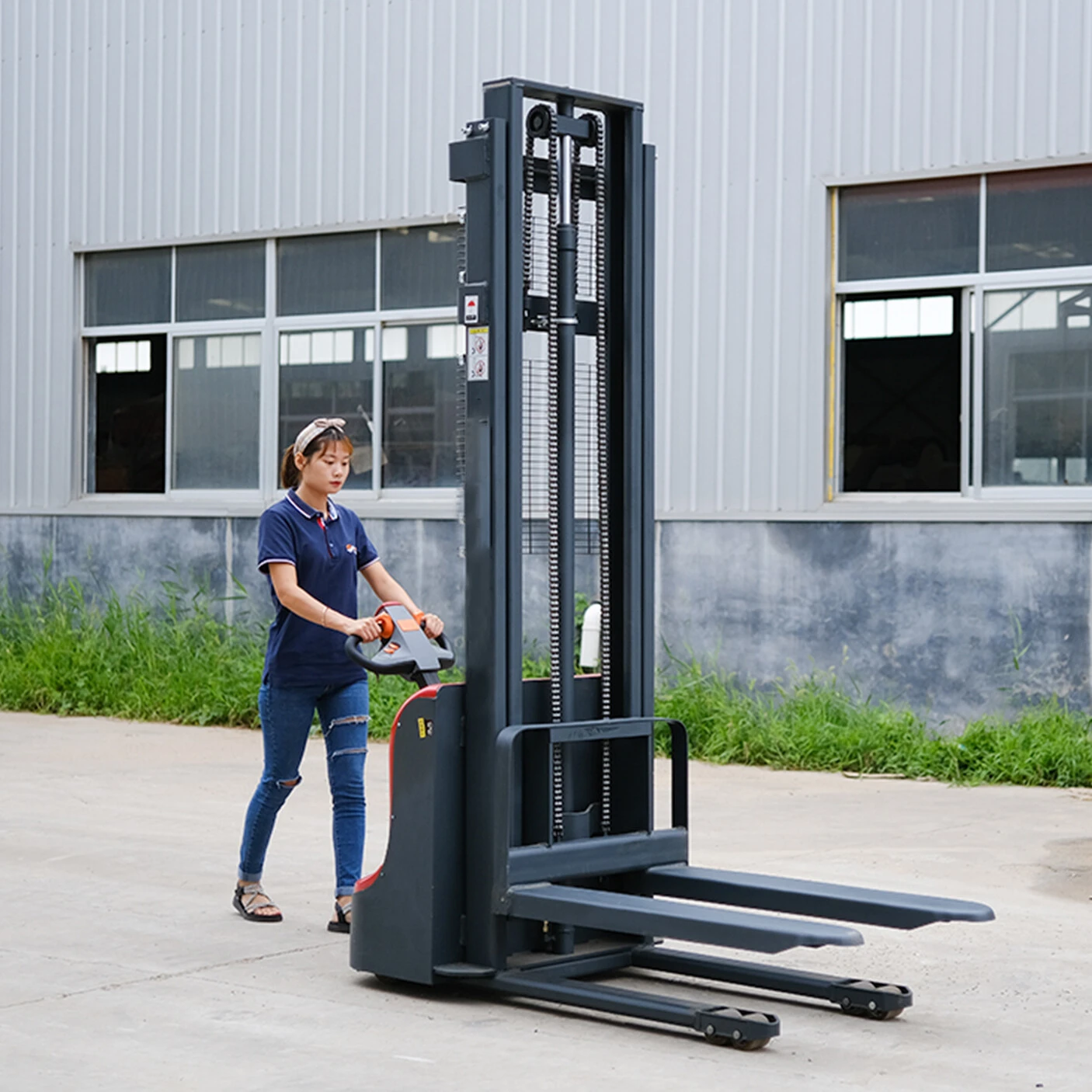 Walk-behind Stacker