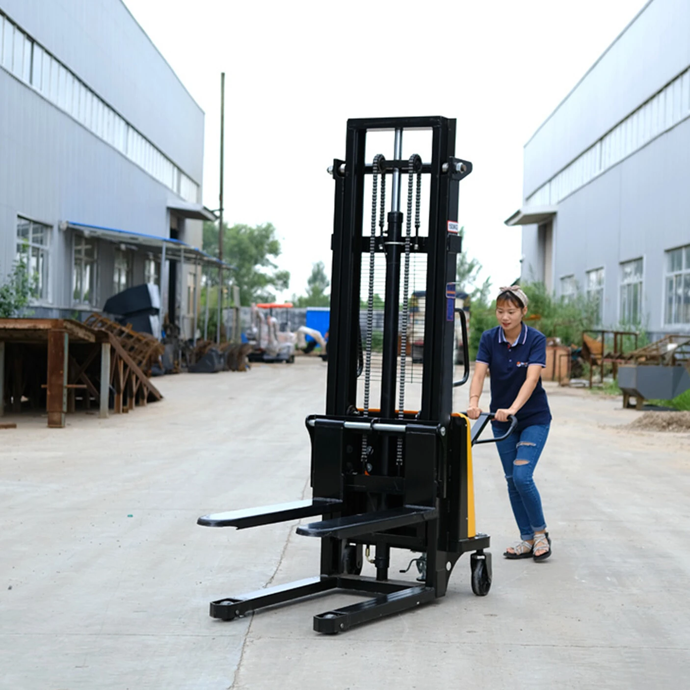 Walk-behind Stacker