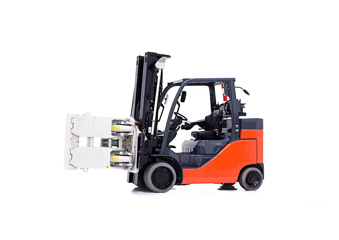 Forklift for paper rolls