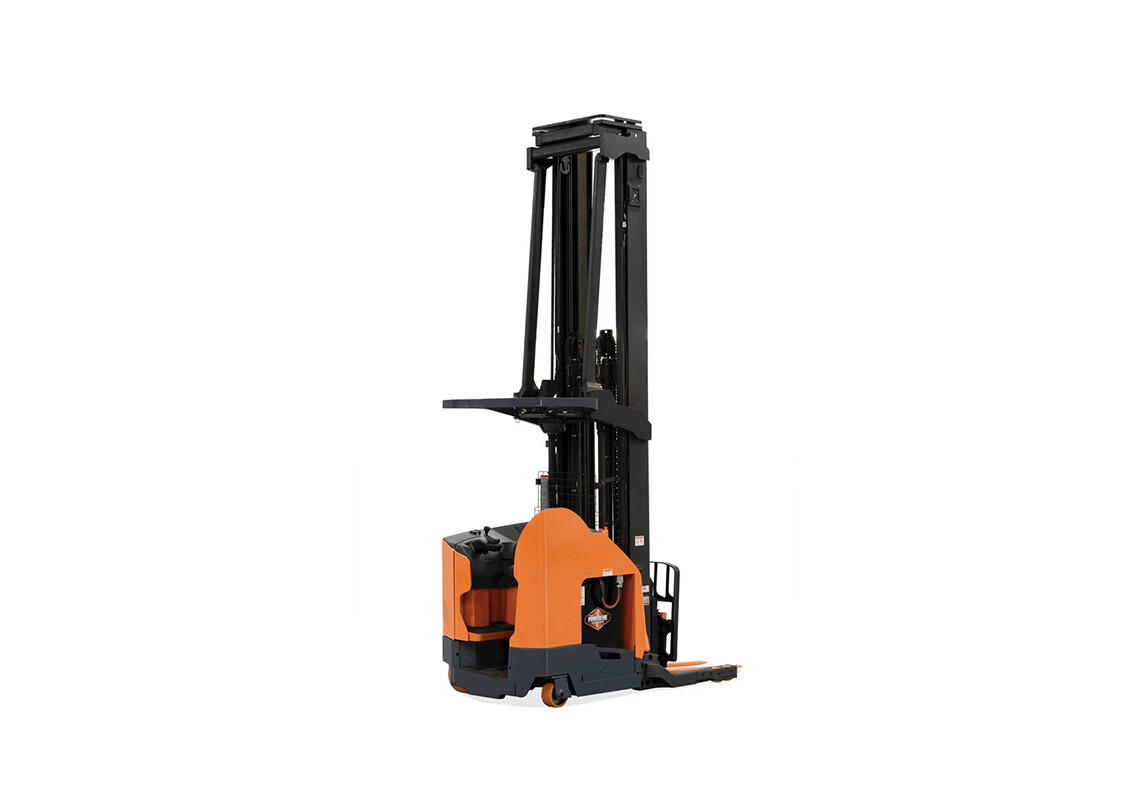 Large capacity reach trucks