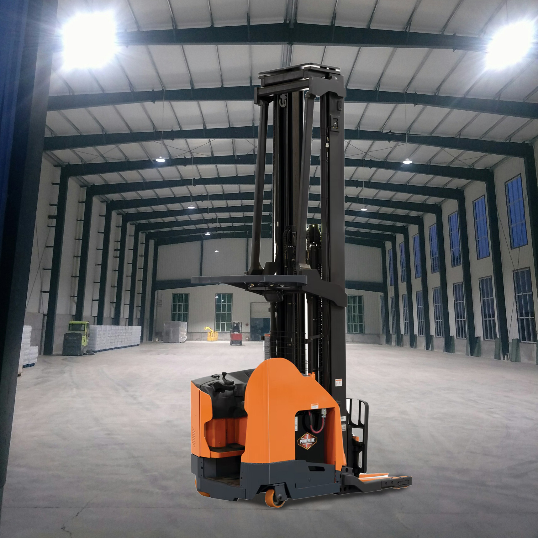 Large capacity reach trucks