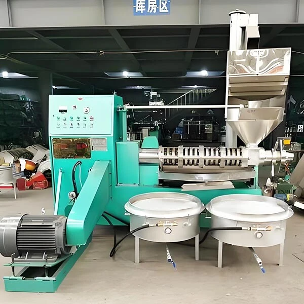Small oil press