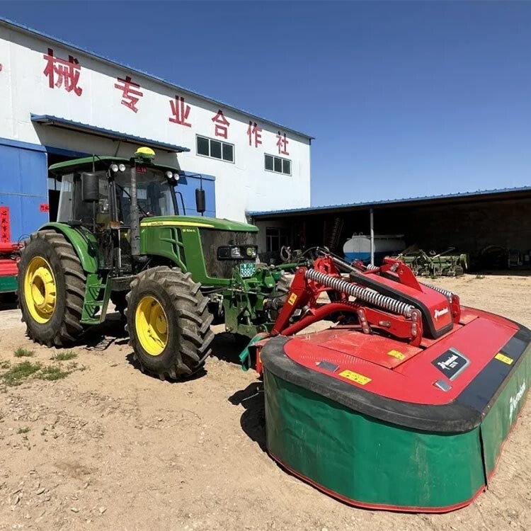Combined mower and conditioner