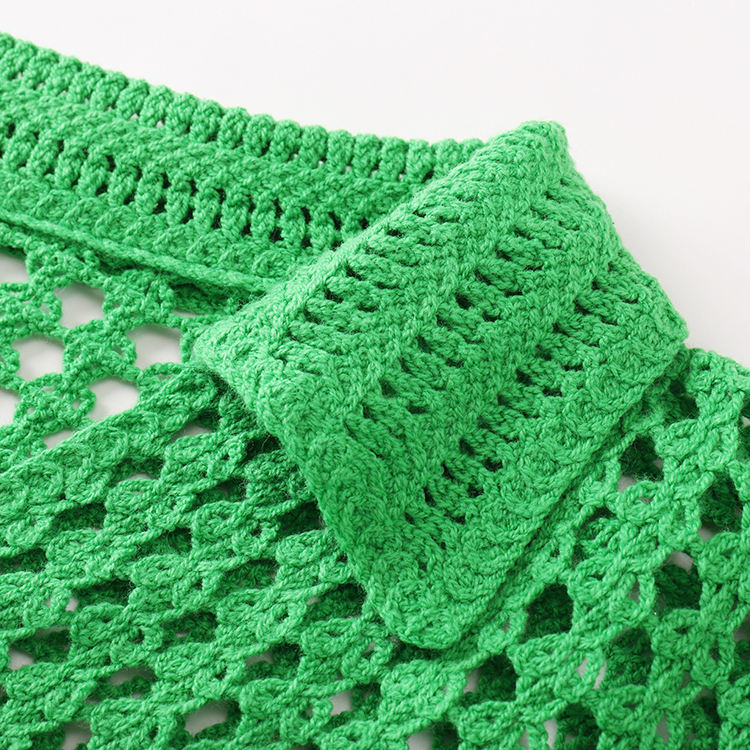 Women crochet sweater 526