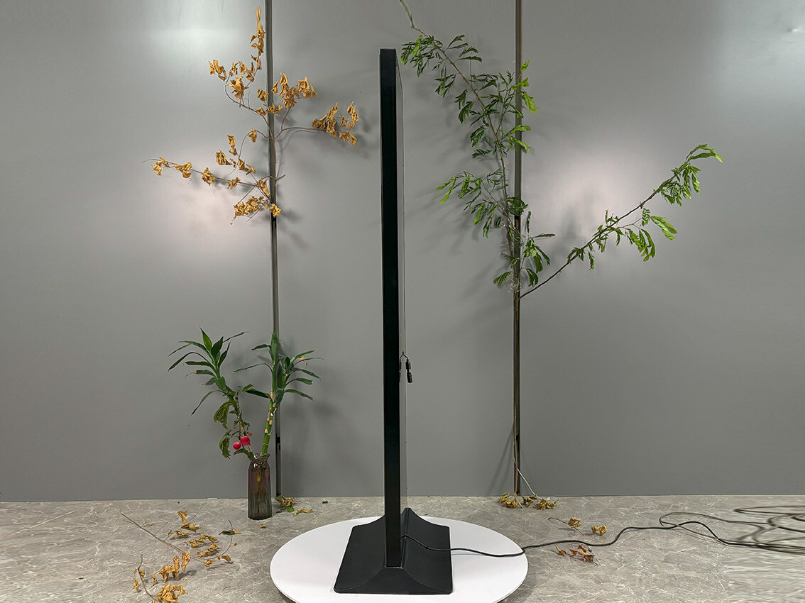 L1- advertising machine