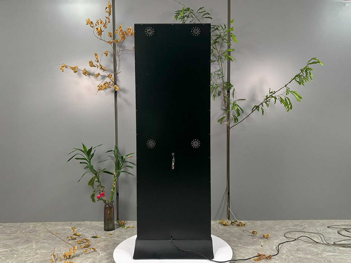 L1- advertising machine