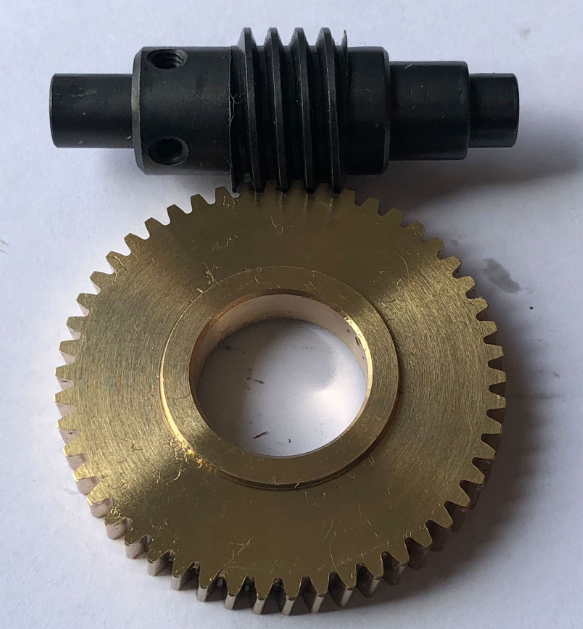 Primary gears, secondary gears, and full-steel gears for electric chain window openers, as well as copper worms. Module: 0.15 - 2.  Outer diameter: 2 - 120 mm.