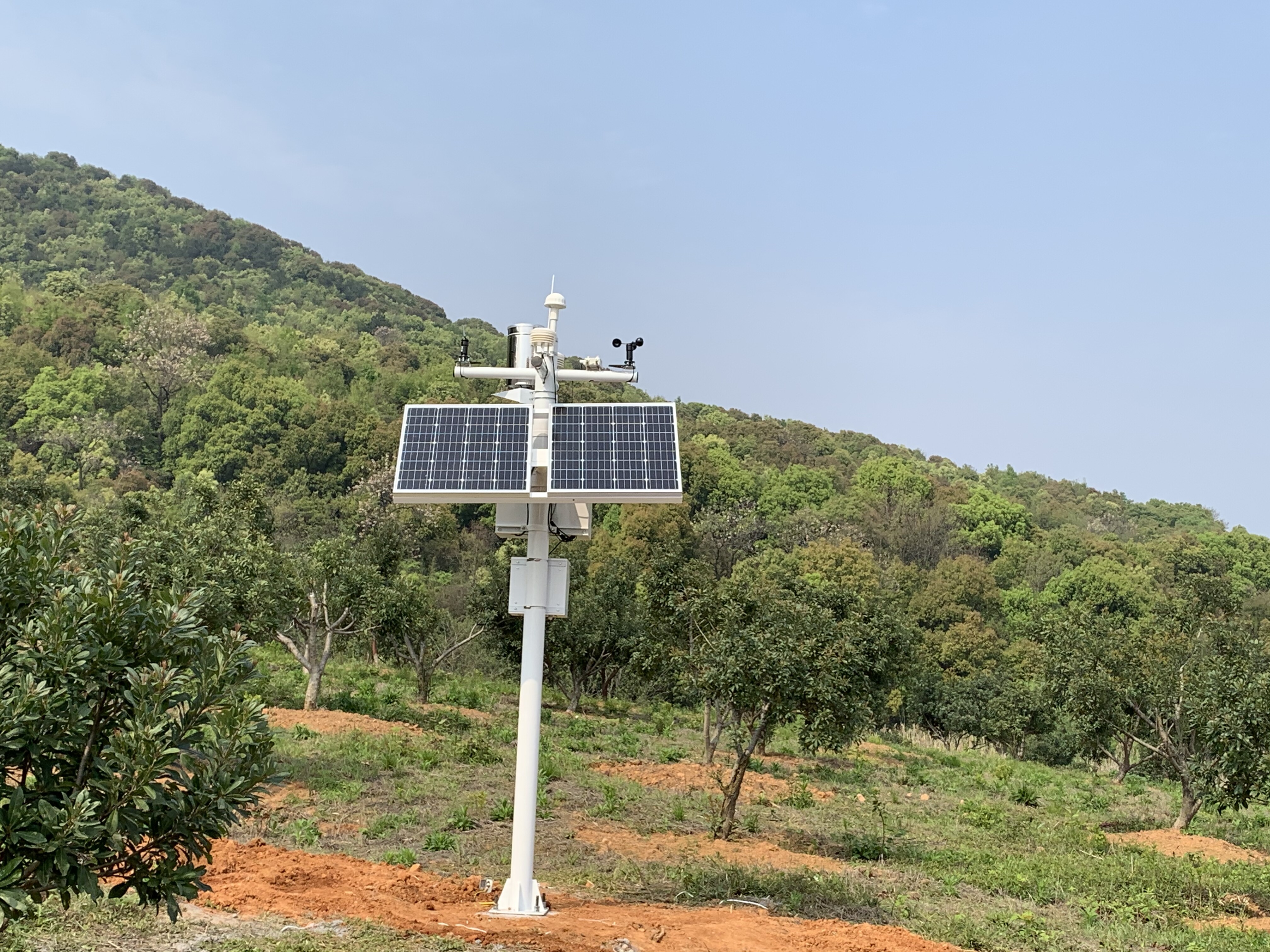 Solar Power Supply System  with Power-grade Blade Battery