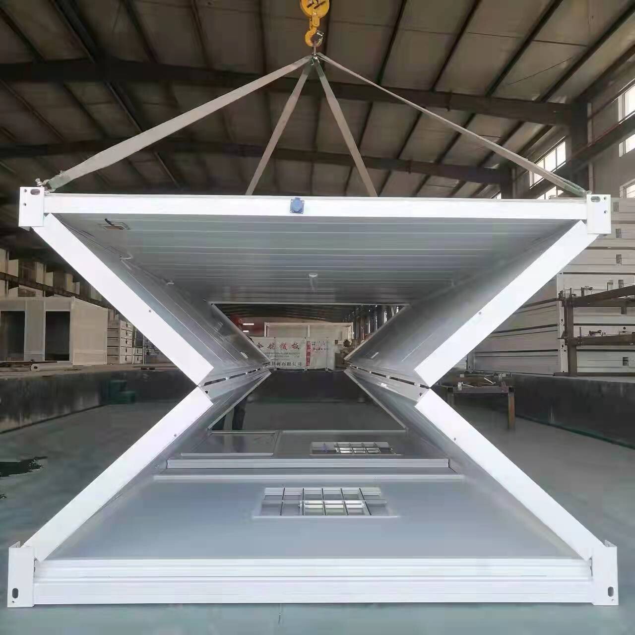 X-Shaped Folding Container