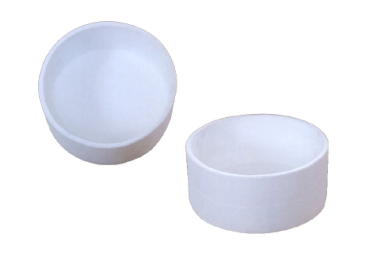 Corundum crucible