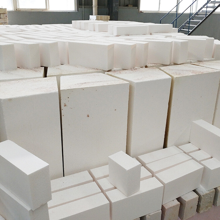 CORUNDUM BRICK