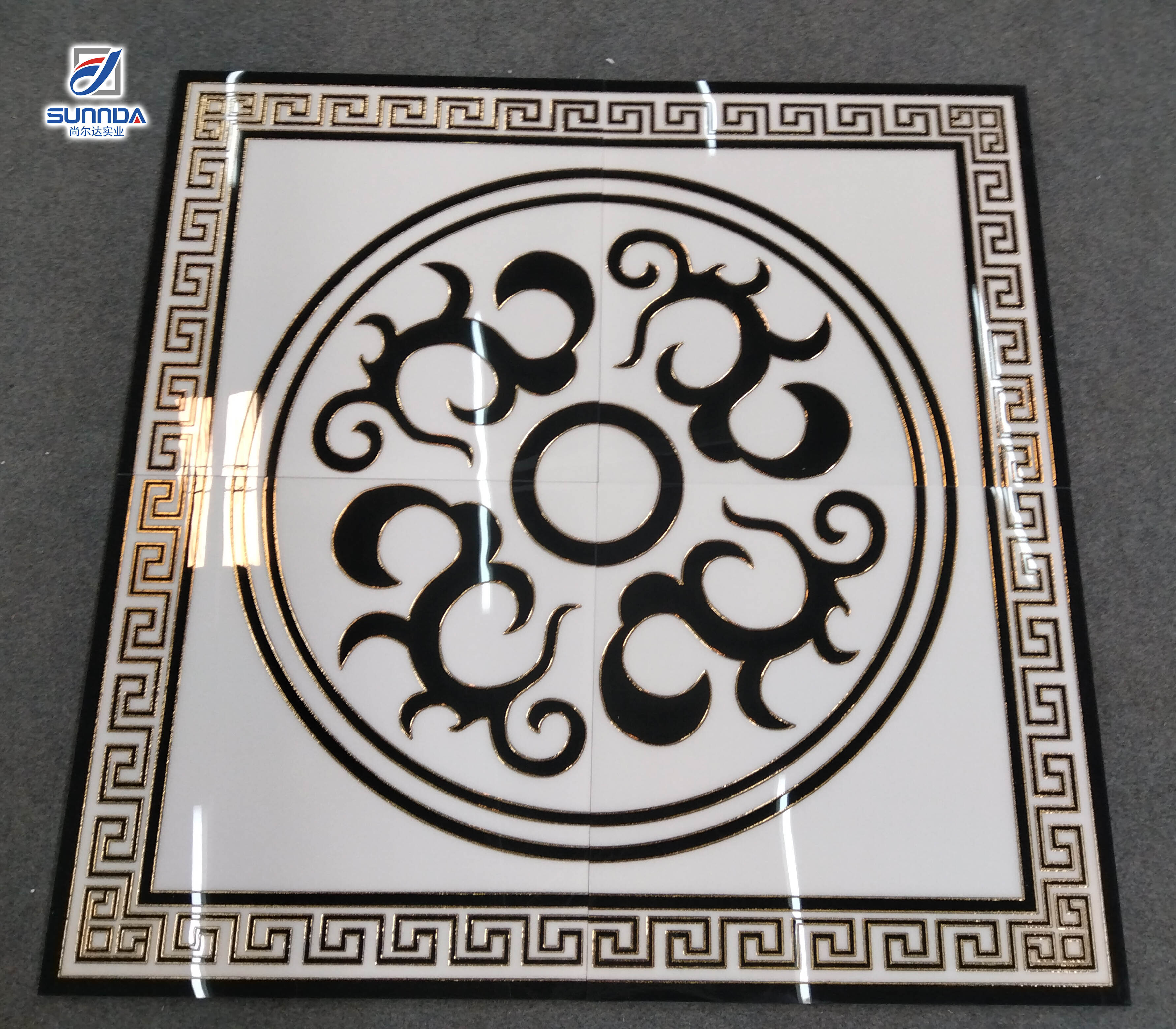 Golden carpet porcelain tiles 