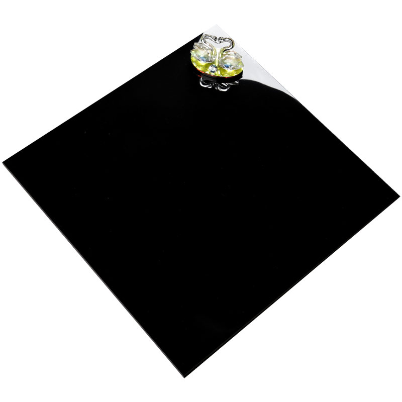 Polished porcelain tiles 