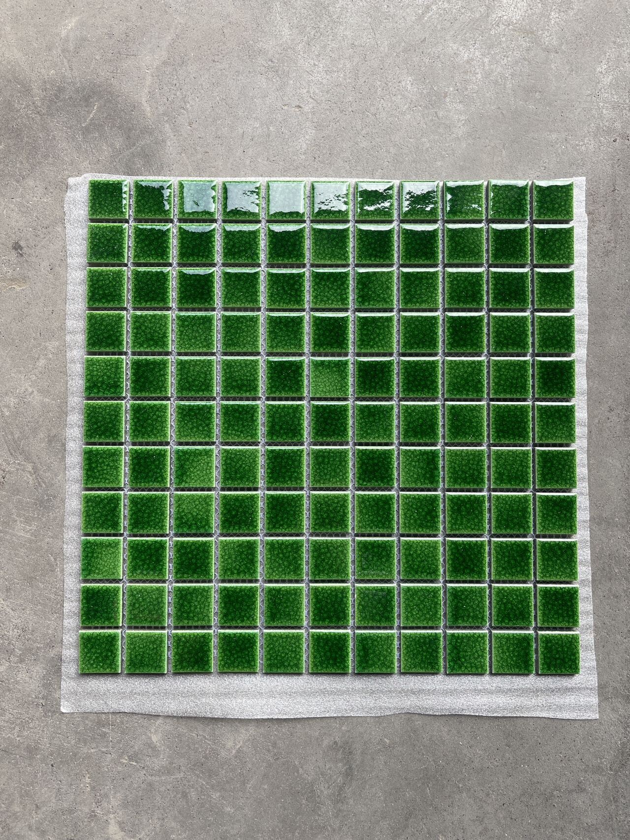 Ceramic mosaic tiles 