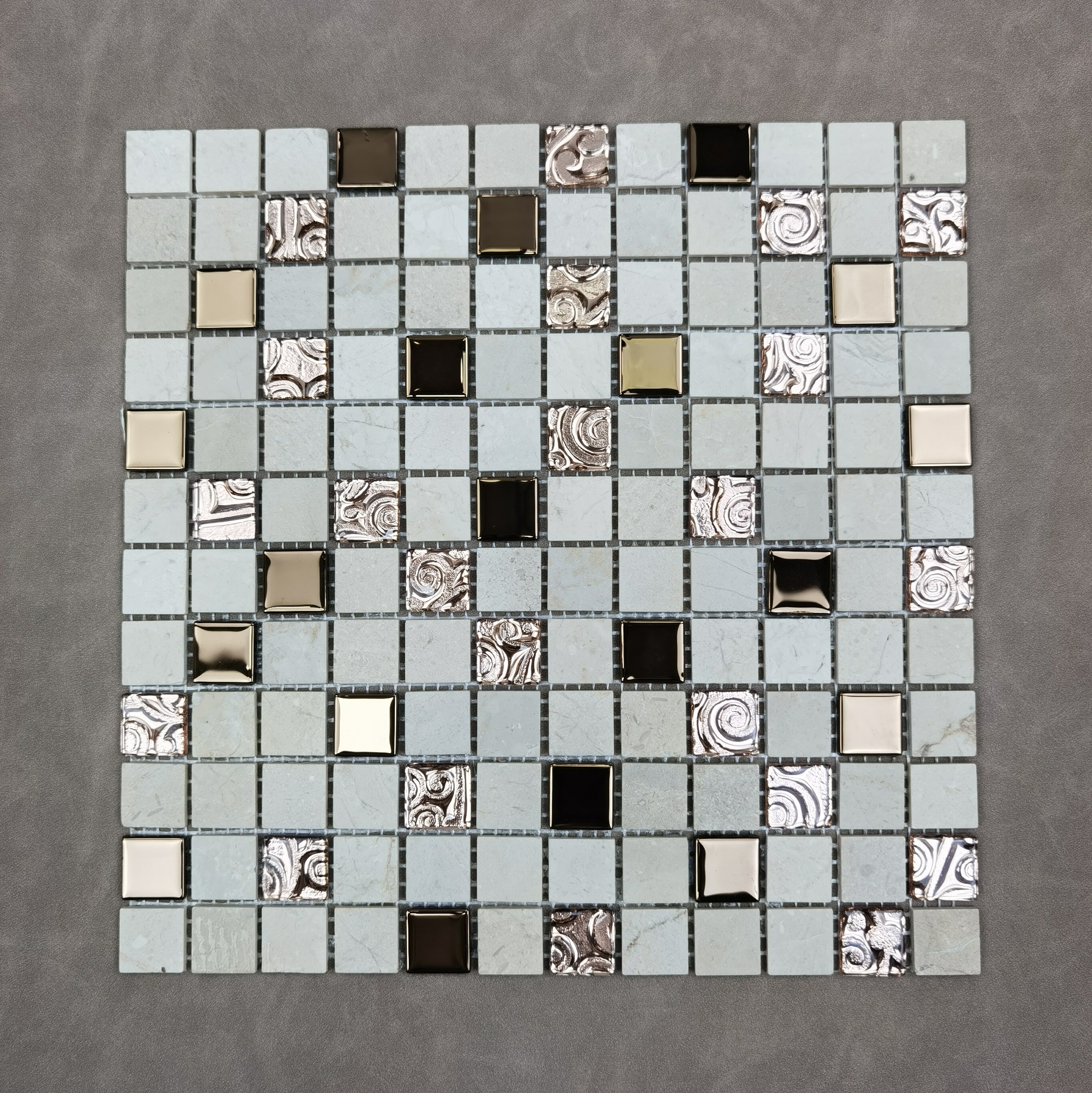 Electroplated mosaic mosaic tiles 