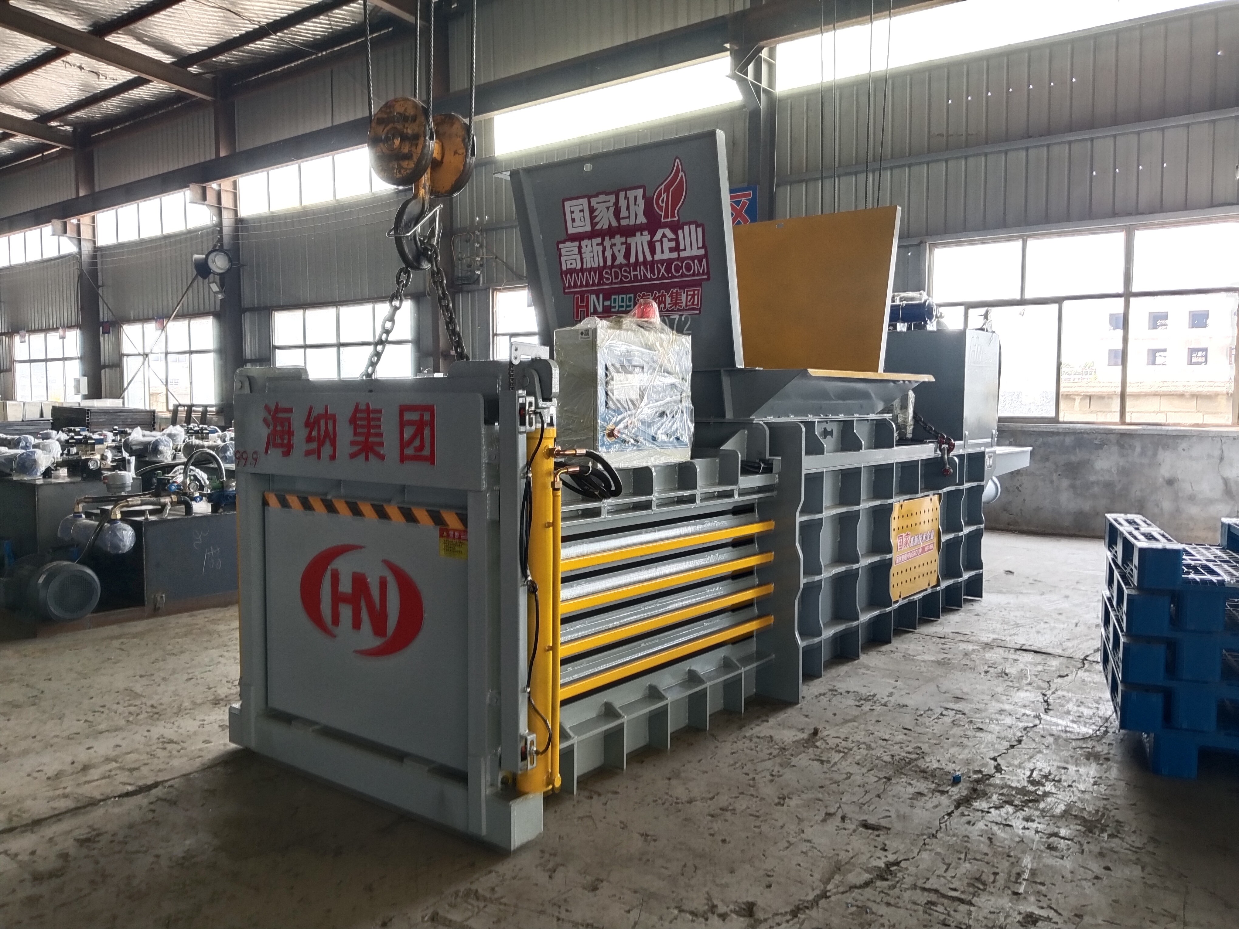 HN-60T Horizontal hydraulic balers