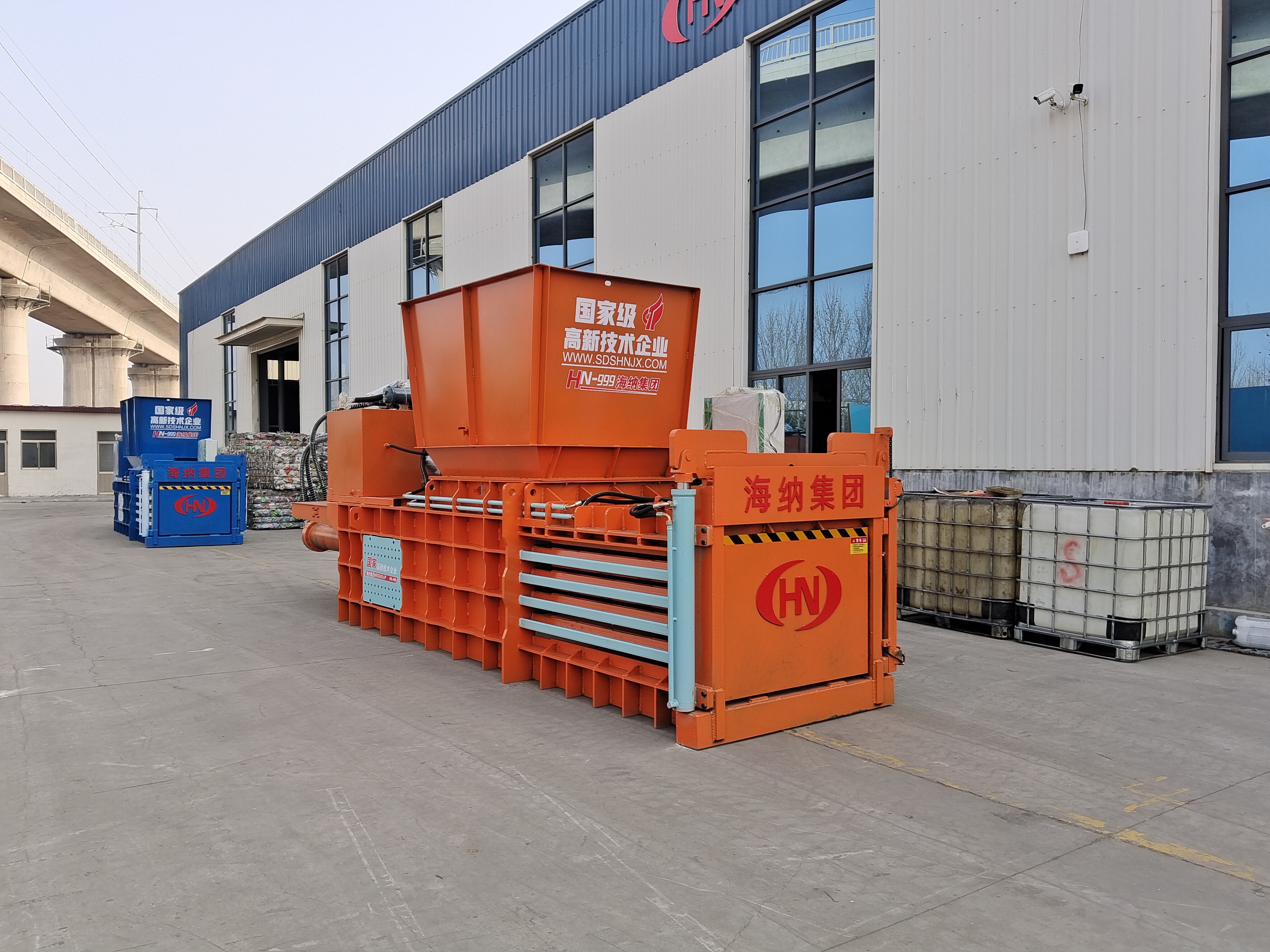 HN-80T horizontal hydraulic baler