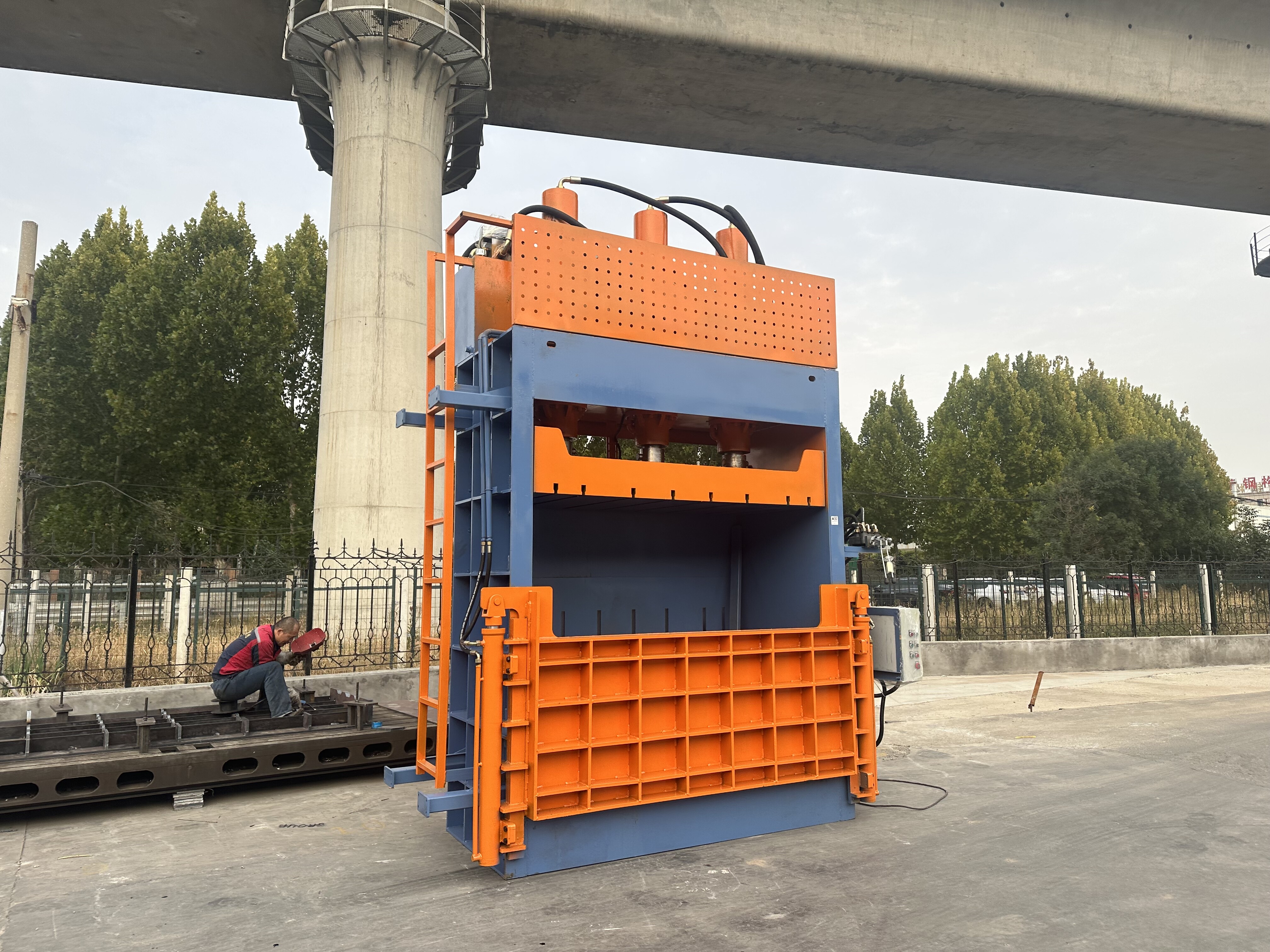 HN-300T vertical whole steel